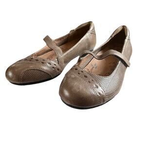 Taos Scamp Mary Jane Leather Shoes Size 8